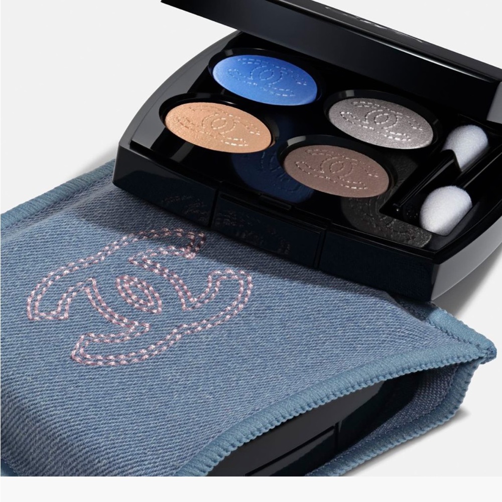 New CHANEL Eyeshadow Palette Vibrant Blue limited edition Cico Jean NIB sold out